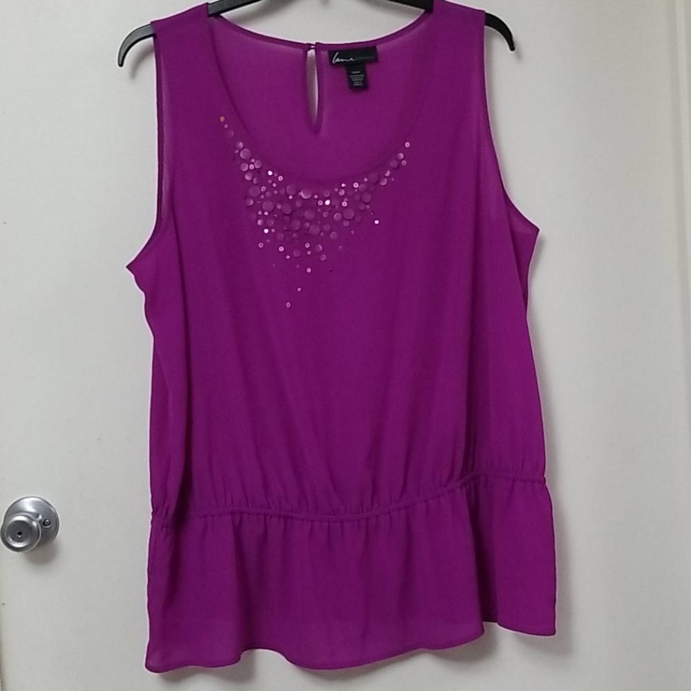 Purple bouse